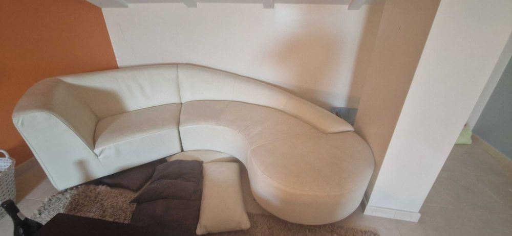 Vendo Sofá de Pele Branco com Chaise Longue
