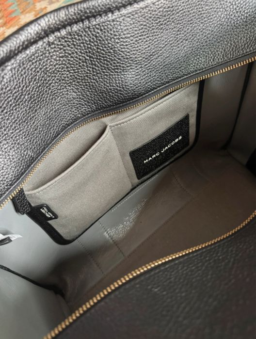 Marc jacobs the large tote leather bag
