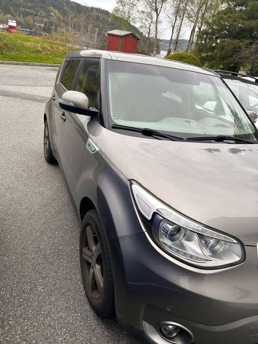 ОРЕНДА КІА СОУЛ електричний на ..ДОВГострокову оренду  проїжає 250КМ