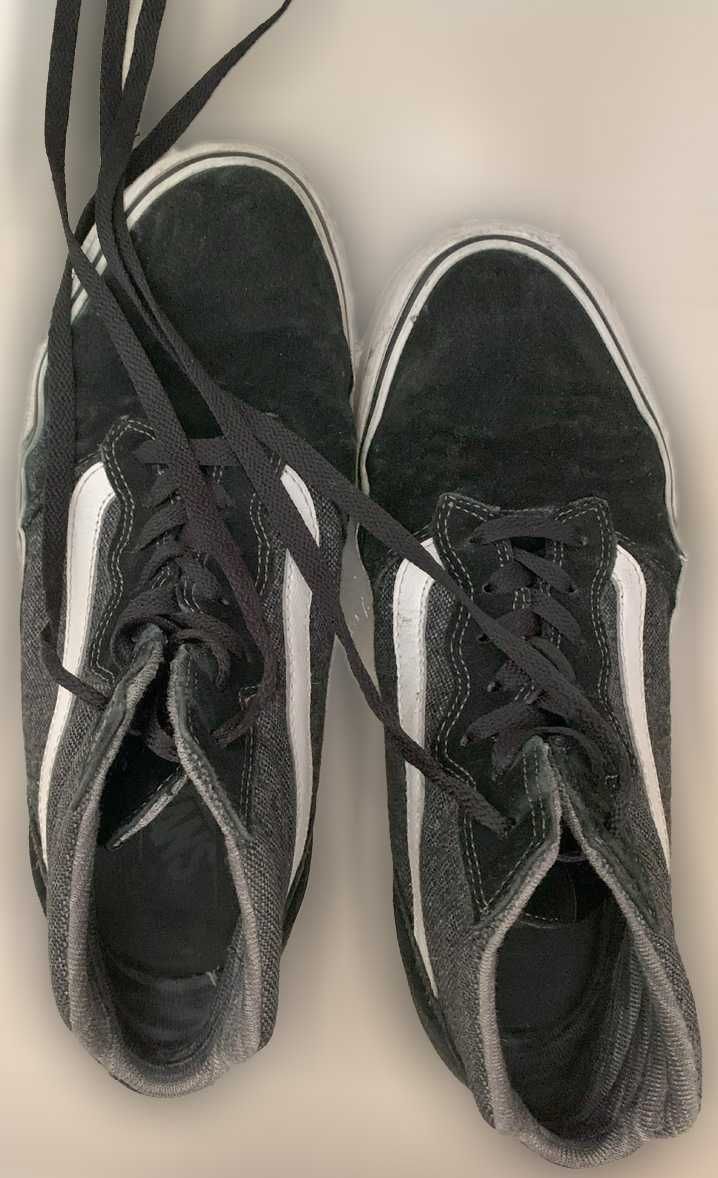 Ténis-Bota Vans Unissexo, Preto e Branco