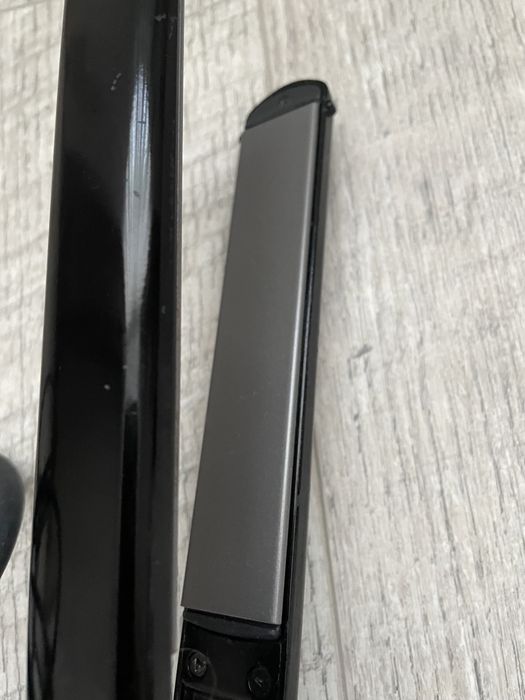 Плойка випрамляч