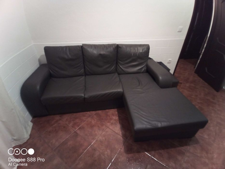Sofá com chaise longue