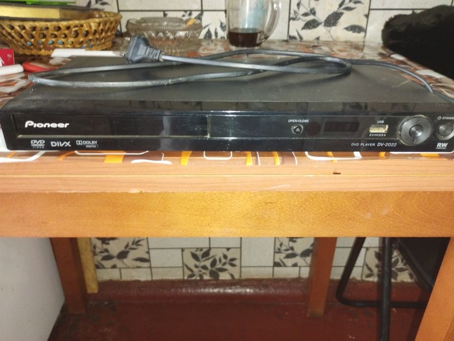 Продам DVD плеер pioneer