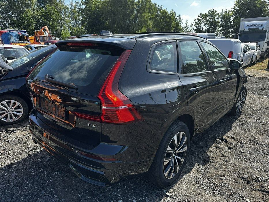 Volvo XC 60 Volvo V60 2.0-197KM Hybr-Diesel/E Model 2024