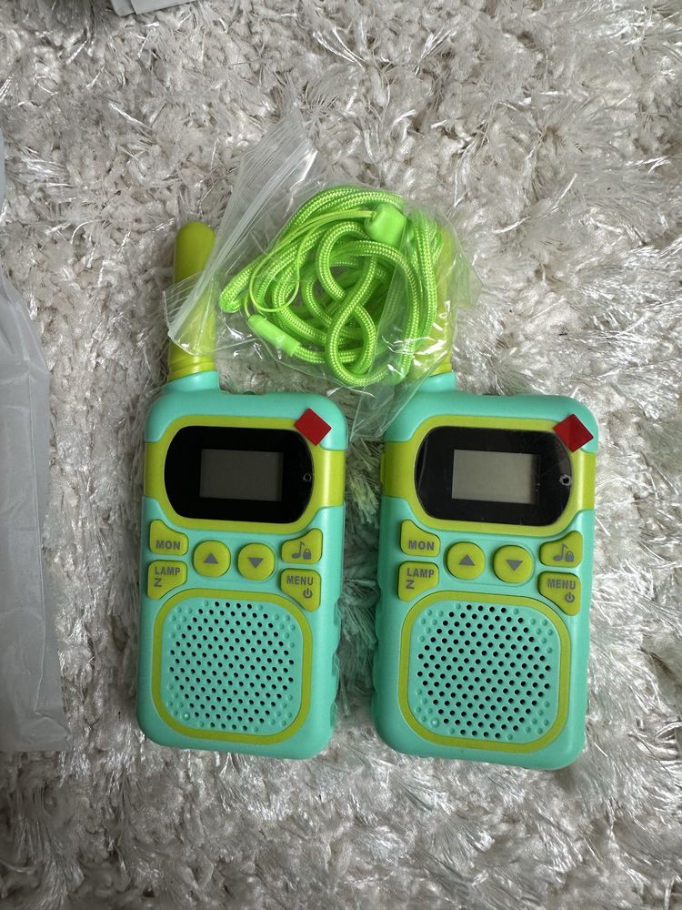 Krótkofalówka radiorelefon WALKIE TALKIE WOWGO 2 SZT latarka pro