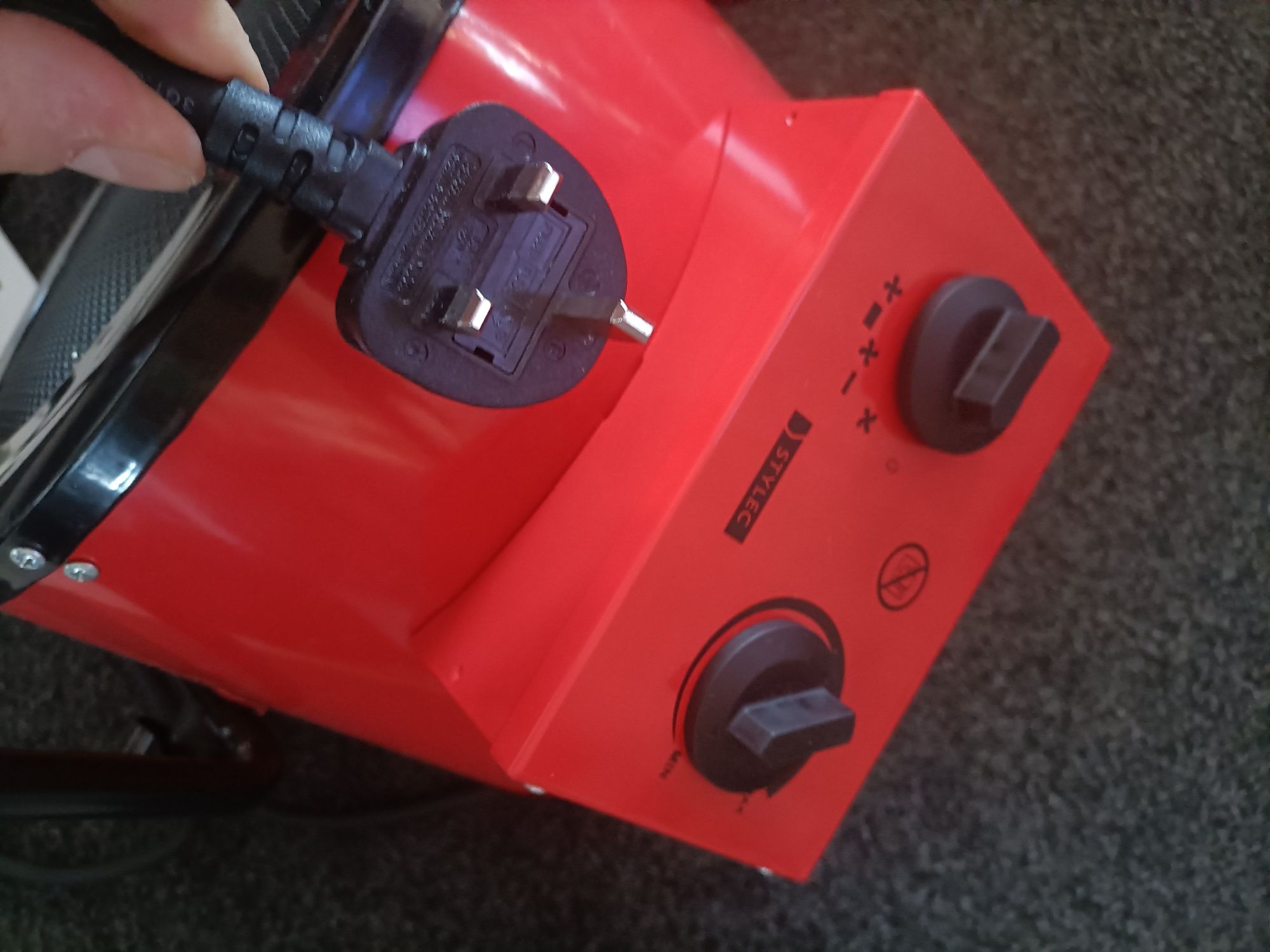 Nagrzewnica 3000W dmuchawa z wiatrakiem 230V. Termostat, Potencjometr