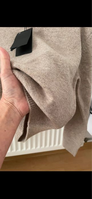 Nowy -100% Wełny - sweterek Massimo Dutti