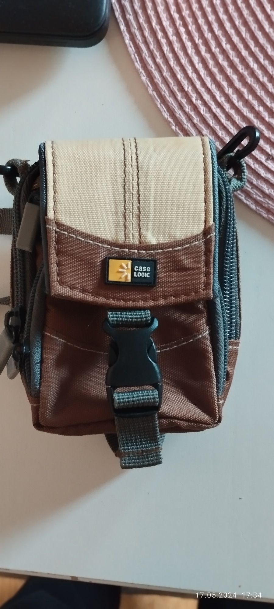 Torba etui Case Logic DCB26  brązowy