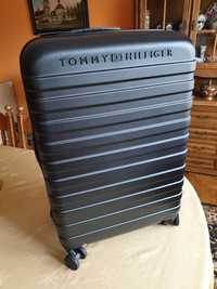 Nowa ORYGINALNA walizka podróżna Tommy Hilfiger 62L czarna poliwęglan
