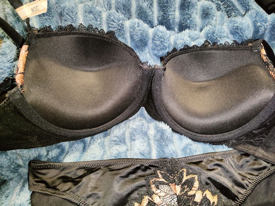 Продам нижню білизну - Чорного кольору