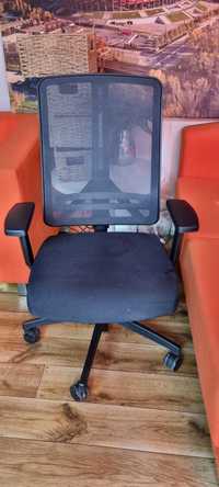 Fotel biurowy RIM FLEXI czarny