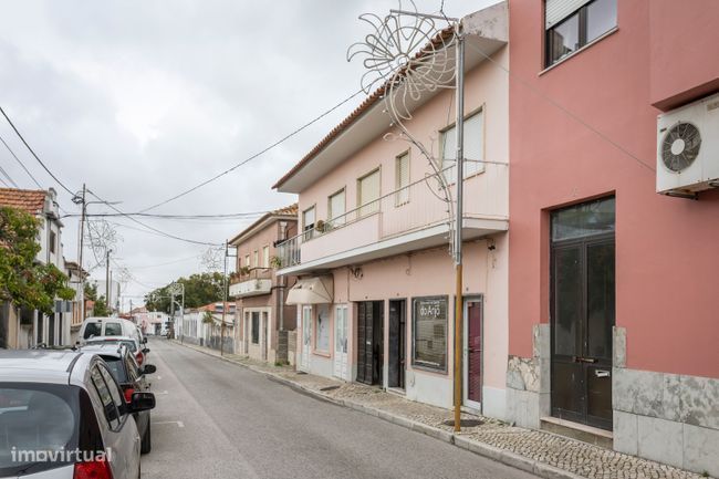 Predio 5 Frações Quinta do Anjo, Palmela, Setúbal