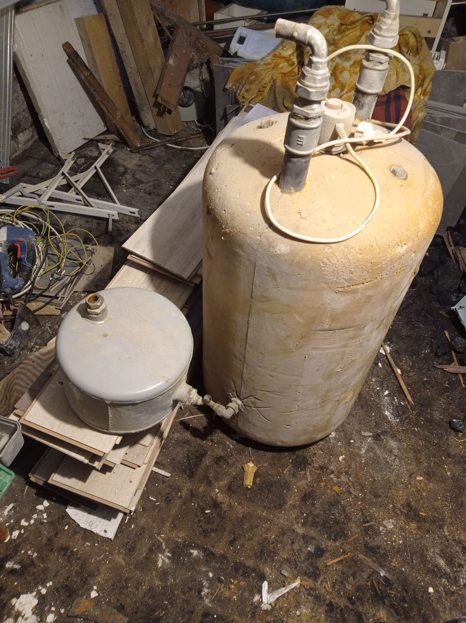 Sprzedam Elektryczny bojler 80l z wężownicą