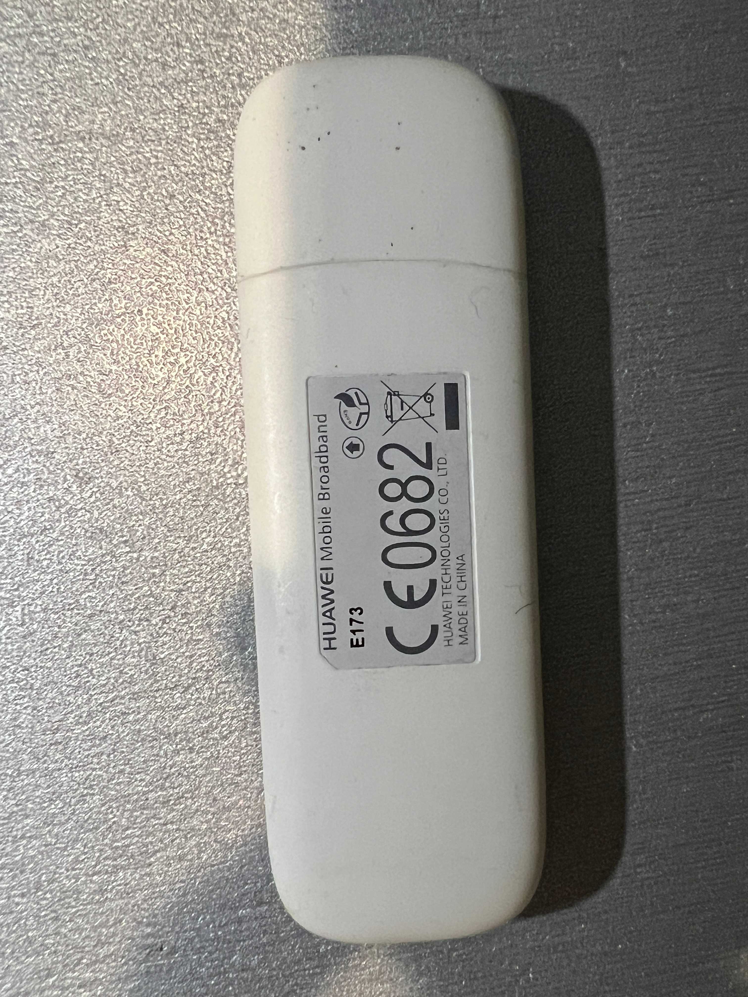 Huawei E173 оригінальний GSM модем типу stick
