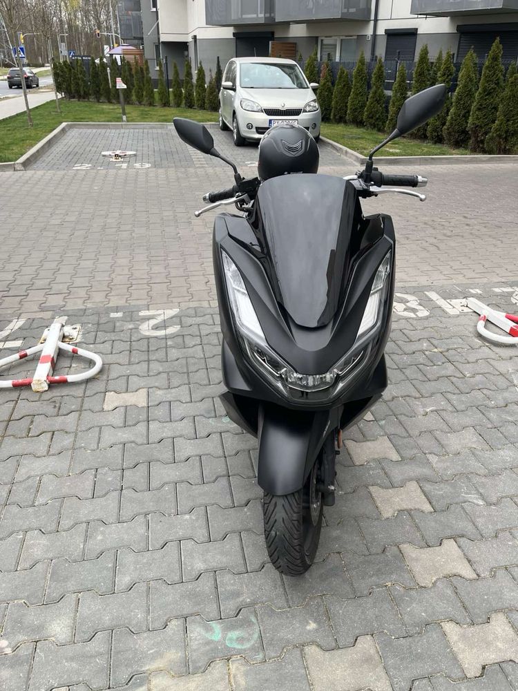 Wynajem skutera Honda PCX 125