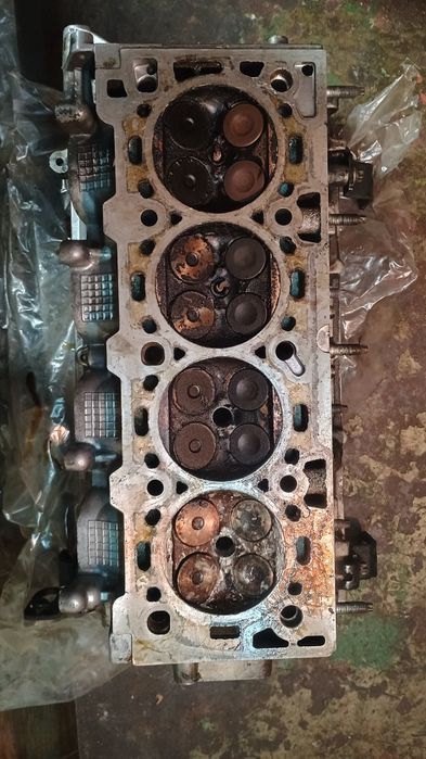 Головка блоку циліндрів в зборі z18xer