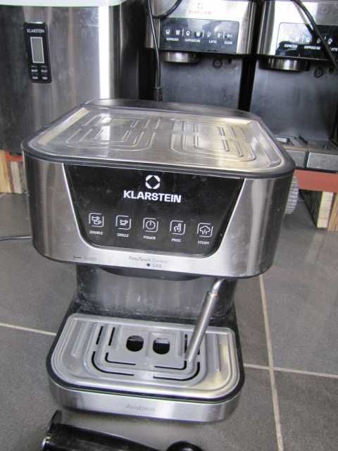 Ekspres ciśnieniowy kolbowy ze spieniaczem mleka Klarstein Arabica