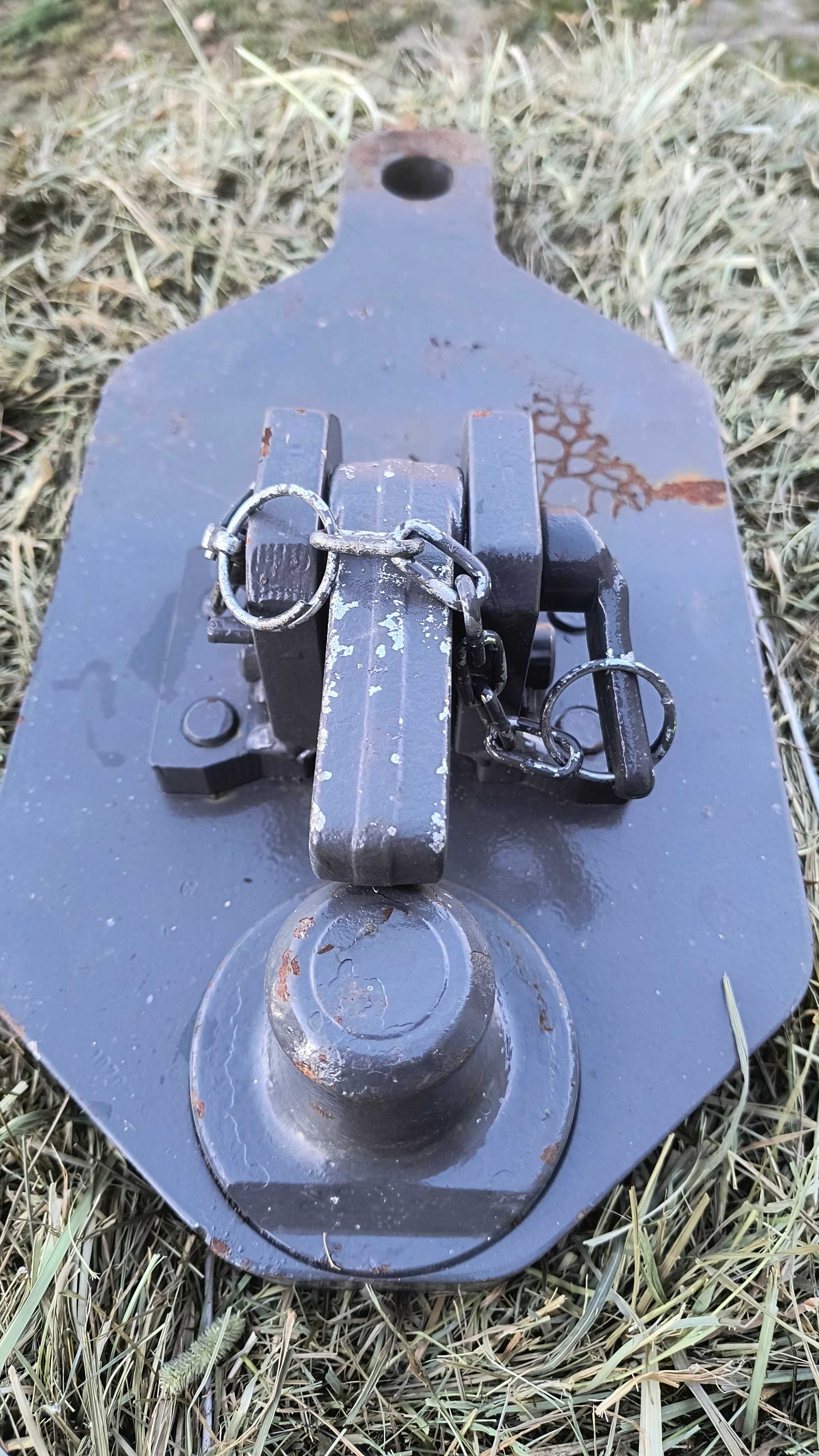 Zaczep PITON FIX płyta nośna, Massey Ferguson seria 5600  Scharmuller