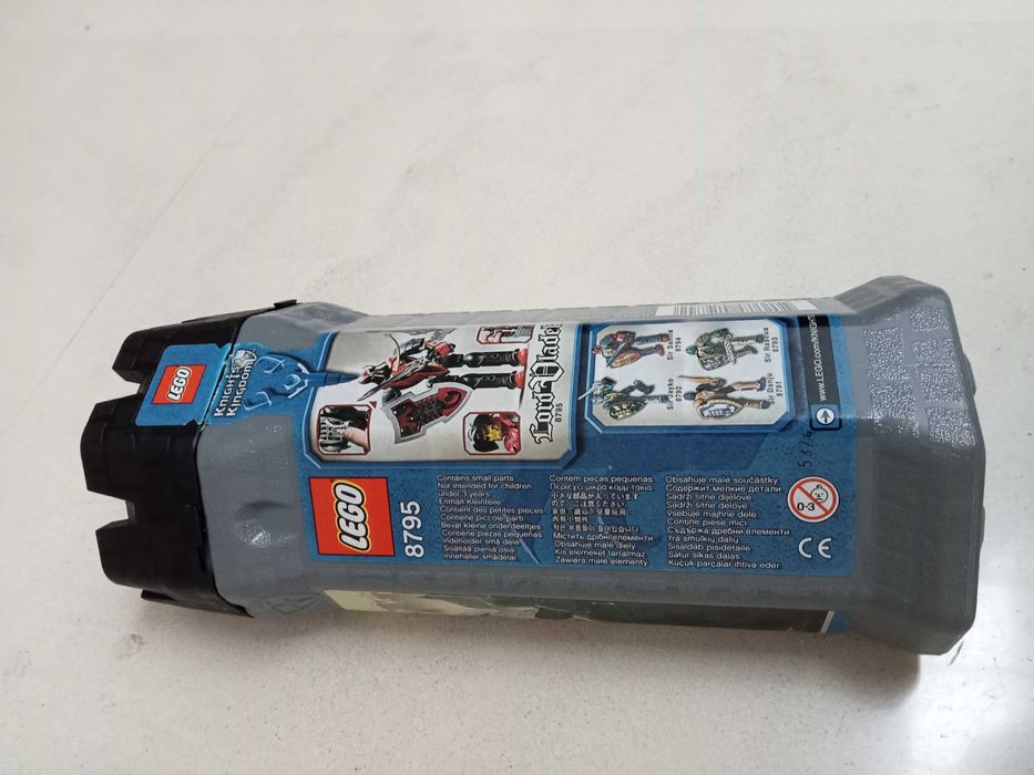 Lego Knights Kingdom - Lord Vladek