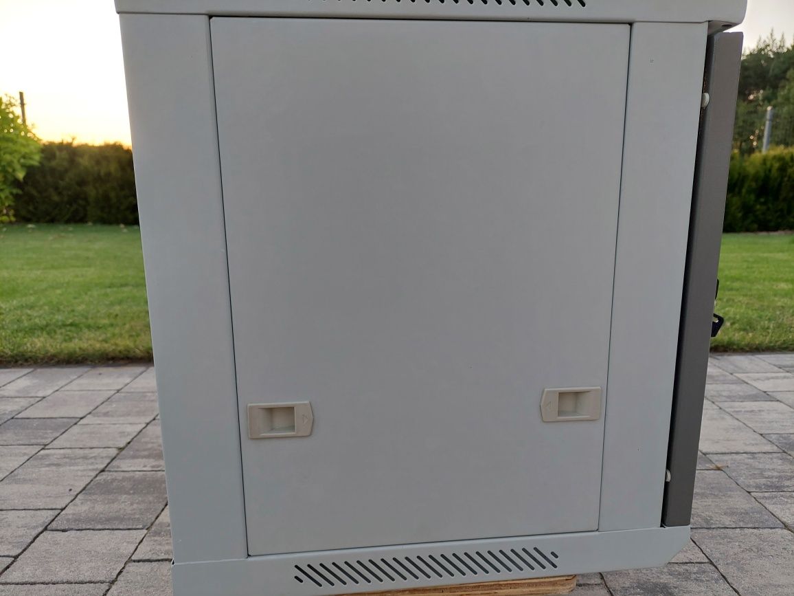 Szafka na elektronikę