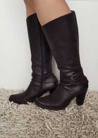 Botas em pele n40