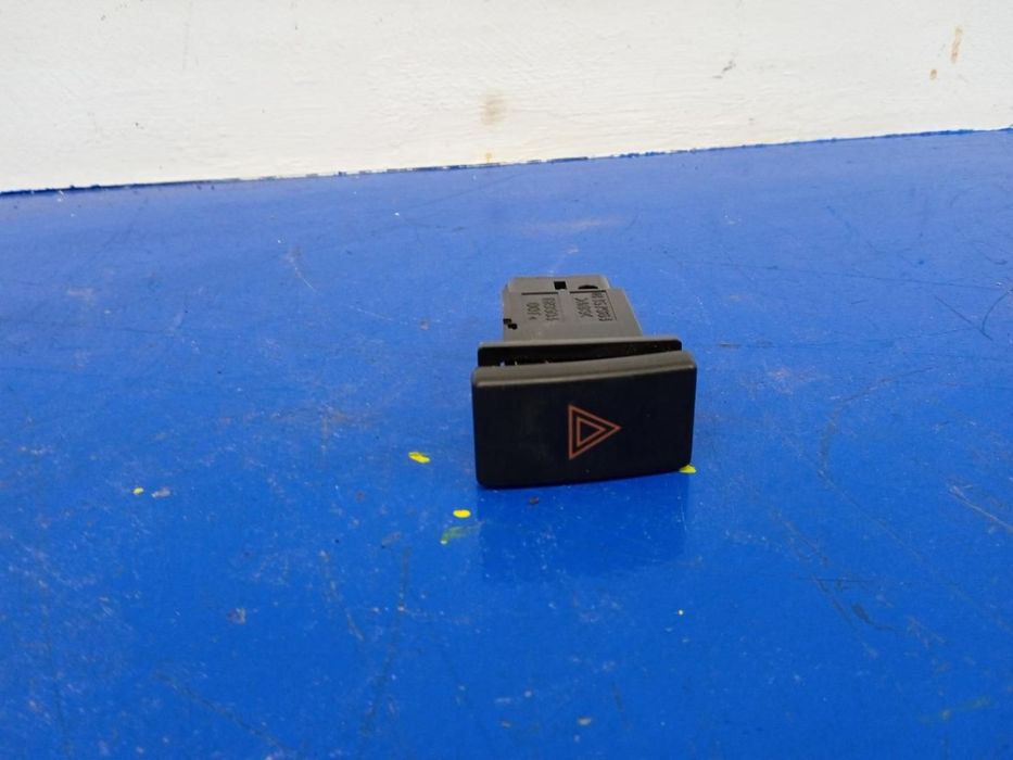 WARNING TOYOTA AVENSIS BERLINA T25