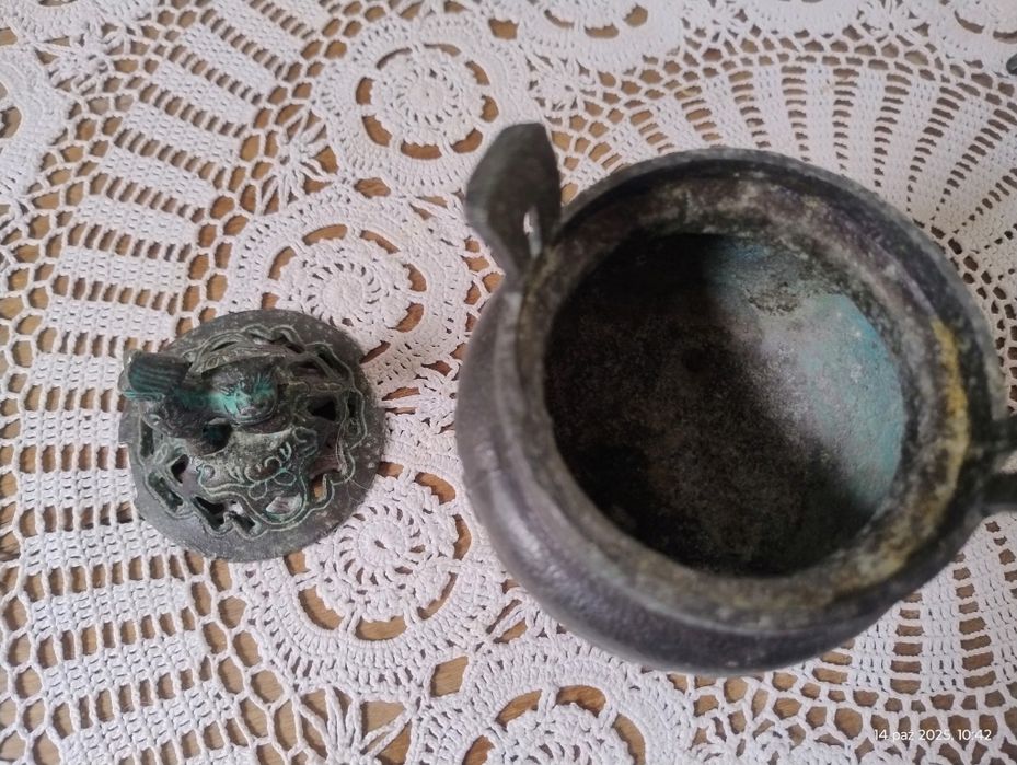 Kadzielnica z brązu