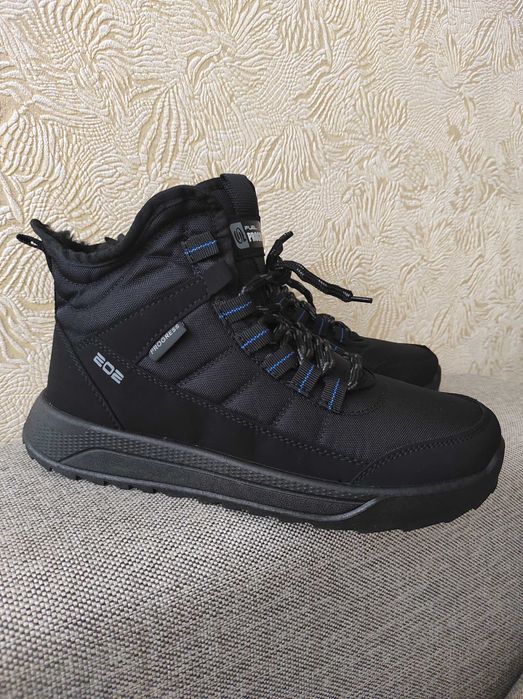 Кросівки чоловічі зимові ботинки дутики