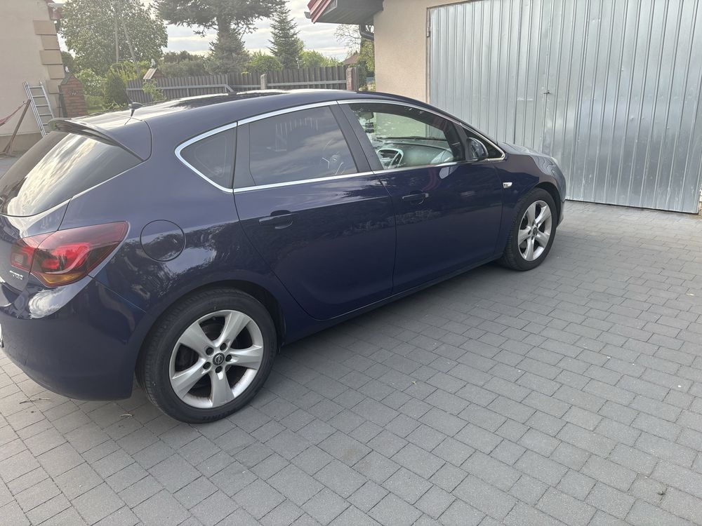 Sprzedam samochód marki opel astra