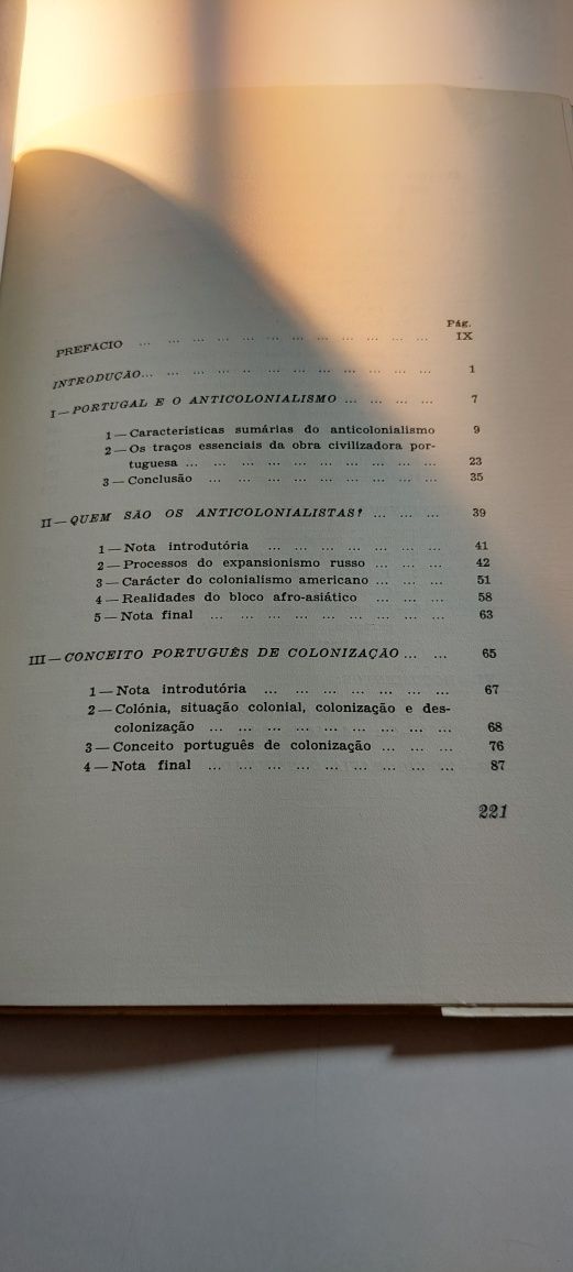 Anticolonialismo e Descolonização - Luís Filipe de Oliveira e Castro