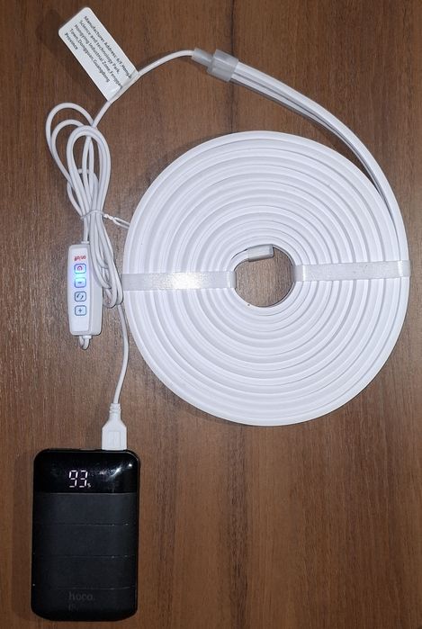 Монохромная (теплый-холодный белый)  LED лента с сенсорным управлением