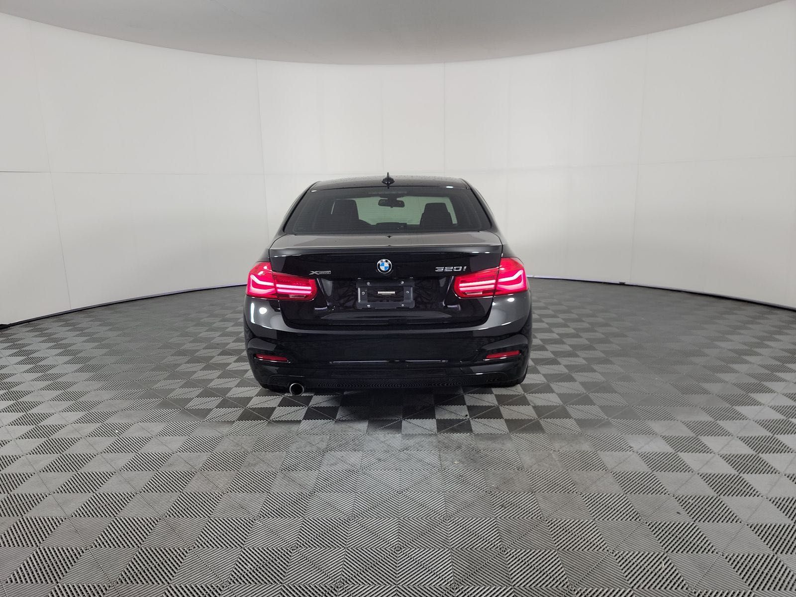 2018 BMW 3 Series 320I XDRIV