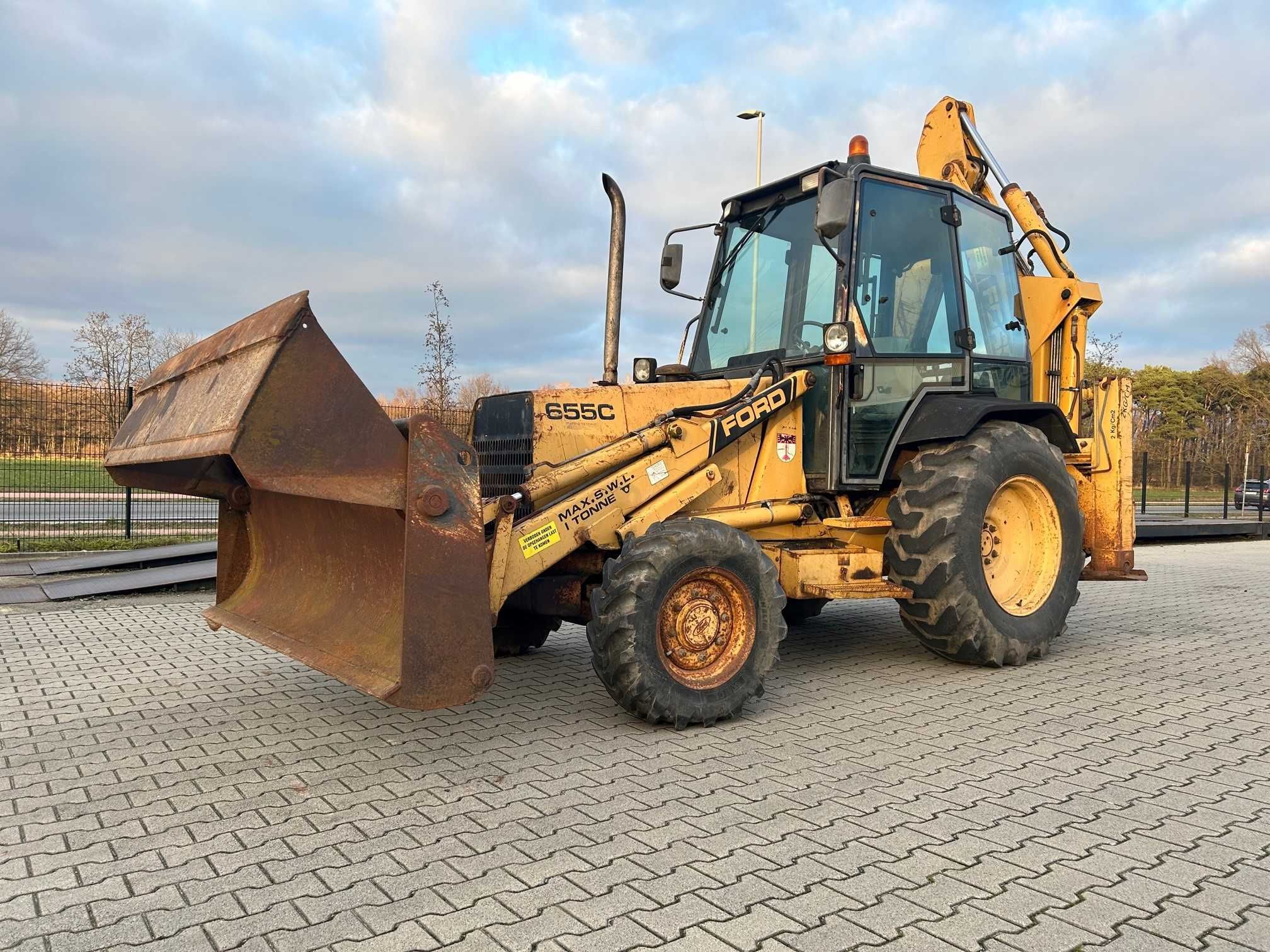 Koparko-ładowarka Ford 655C (4x4) - z Belgii (jak New Holland -  JCB)