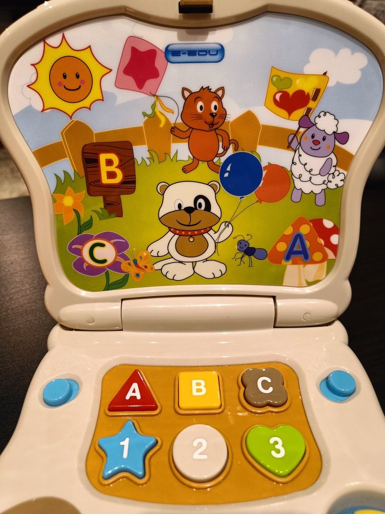 Fisher Price książeczka z wierszykami i laptop grający.