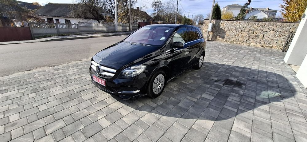 Продам Mersedes Benz b 250e в чудовому стані