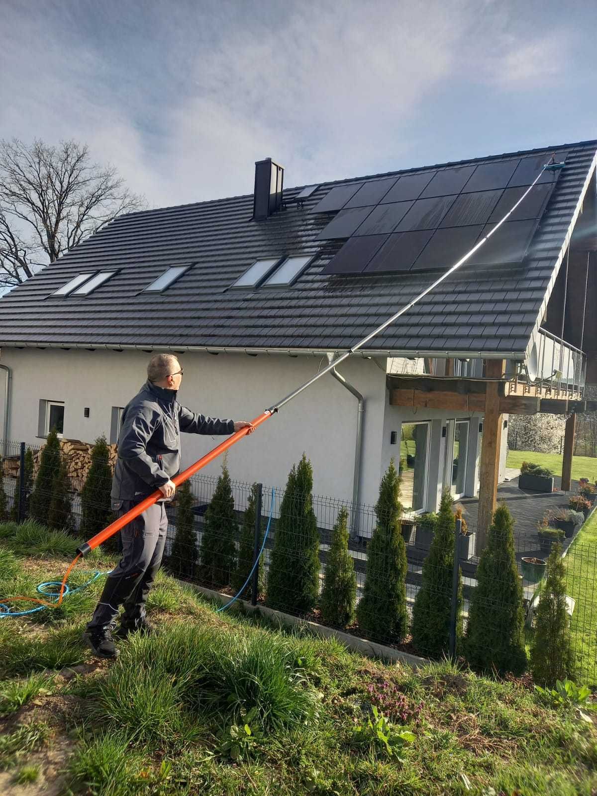 Mycie okien, szyb, przeszkleń wysokość 16 m paneli fotowoltaicznych