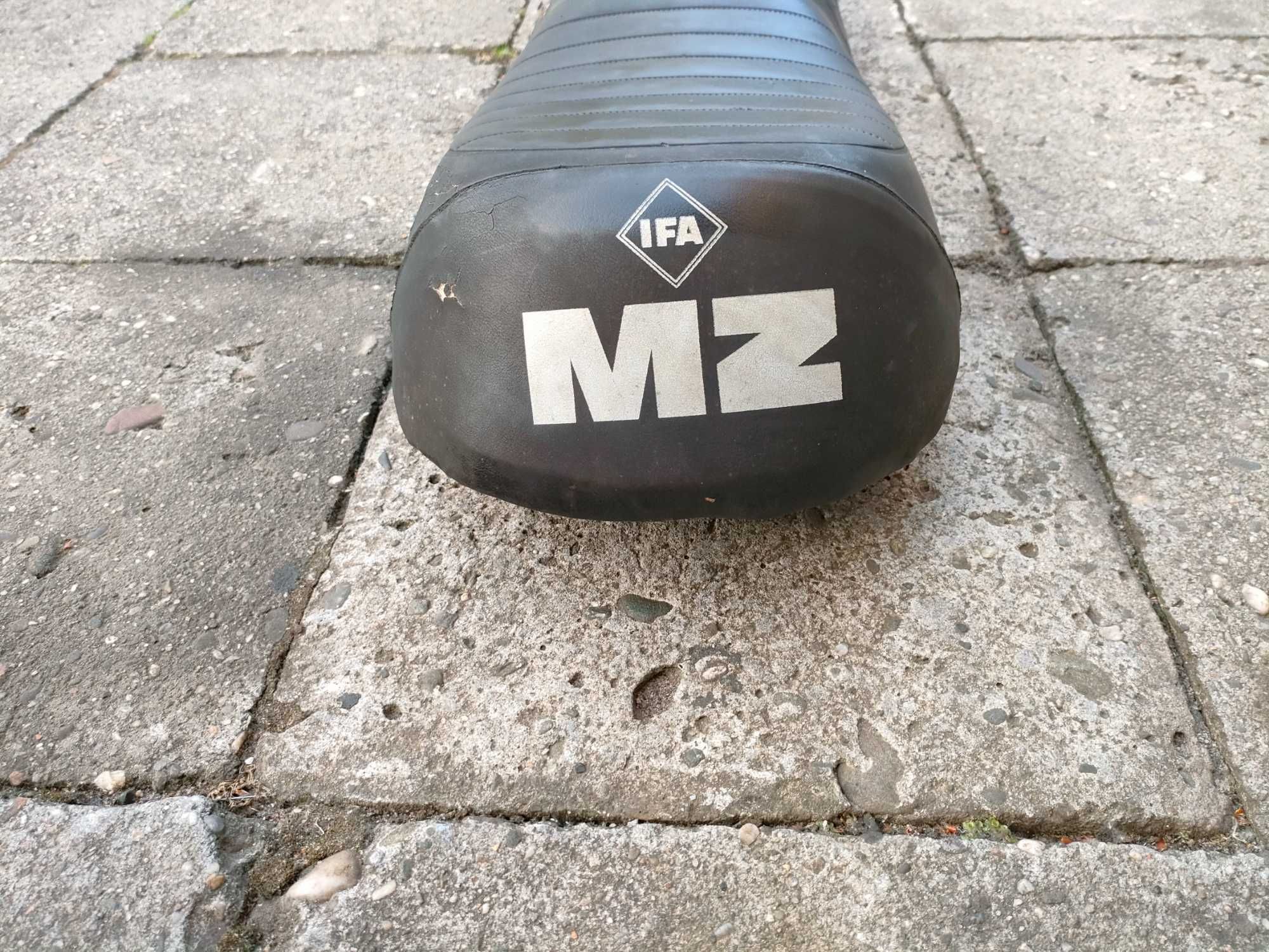 Mz etz 250 kanapa siedzenie ddr