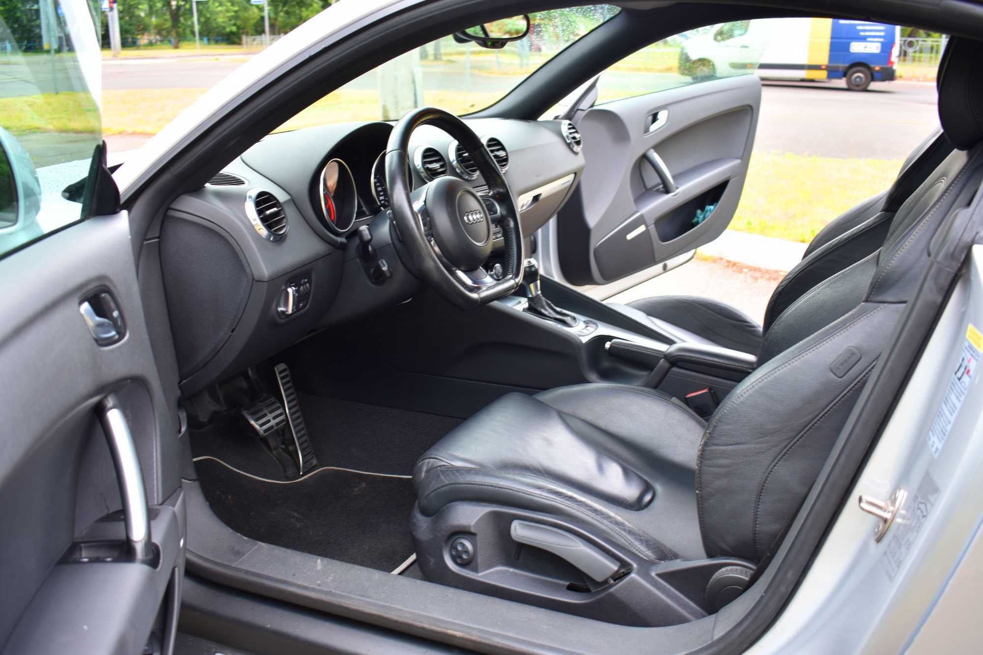 Ауди ТТ 2009г.в 2.0 TFSI S tronic (200 к.с.) Quattro • S-Line
