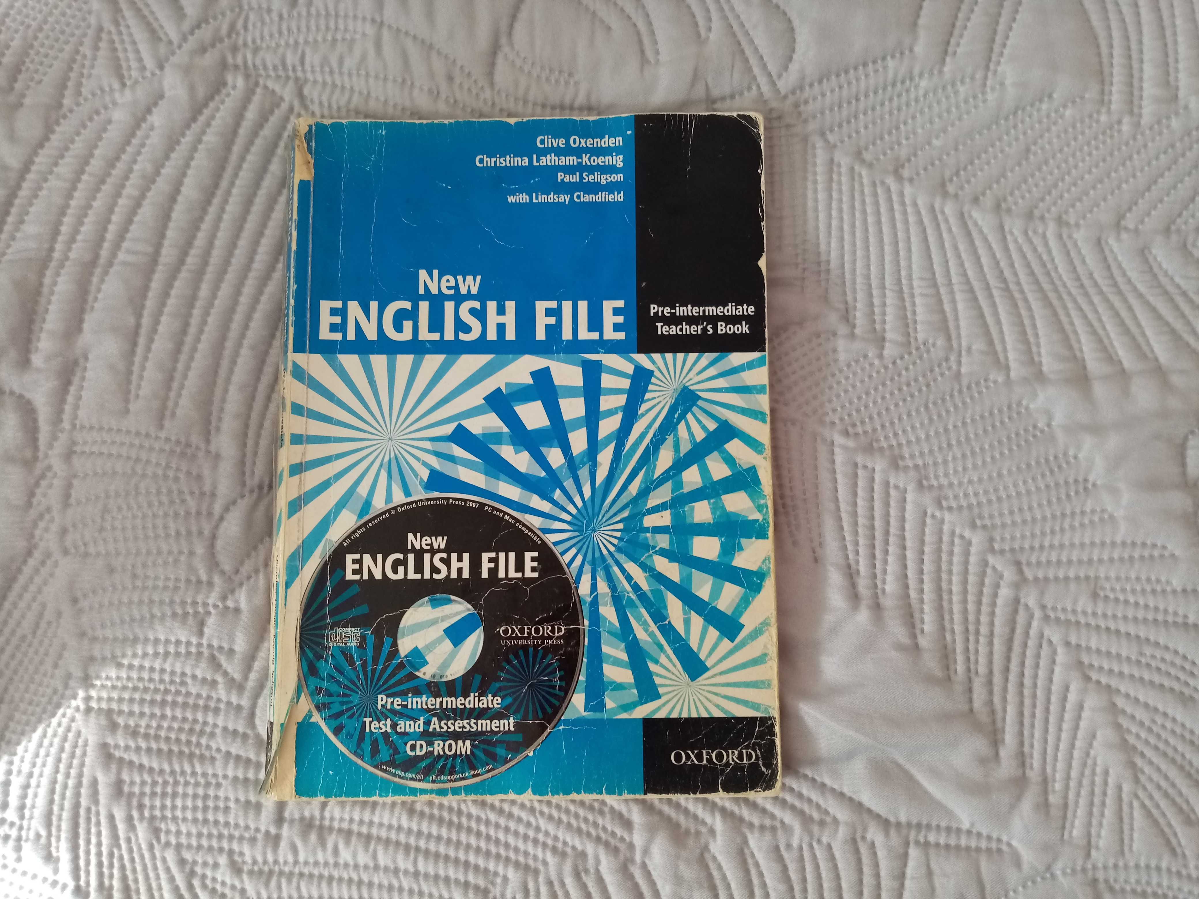 New English File pre- intermediate ksiazka dla nauczyciela