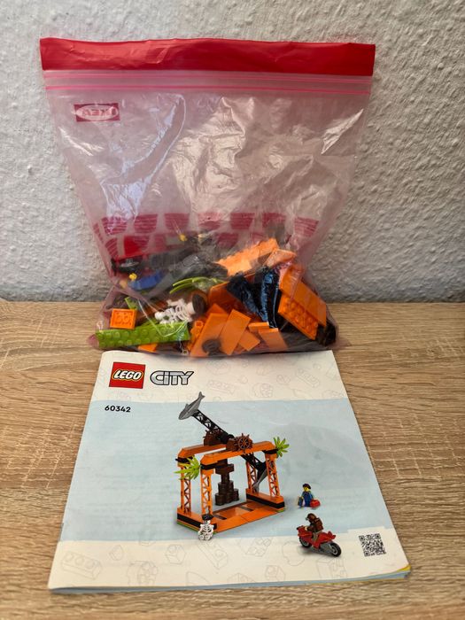 LEGO CITY 60342 в чудовому стані