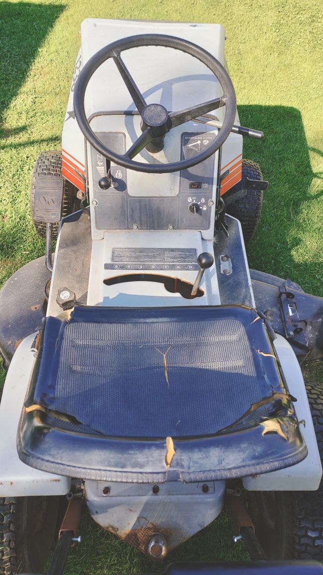 Traktor traktorek kosiarka gardenstar MTB briggs&stratton 12hp z kosze
