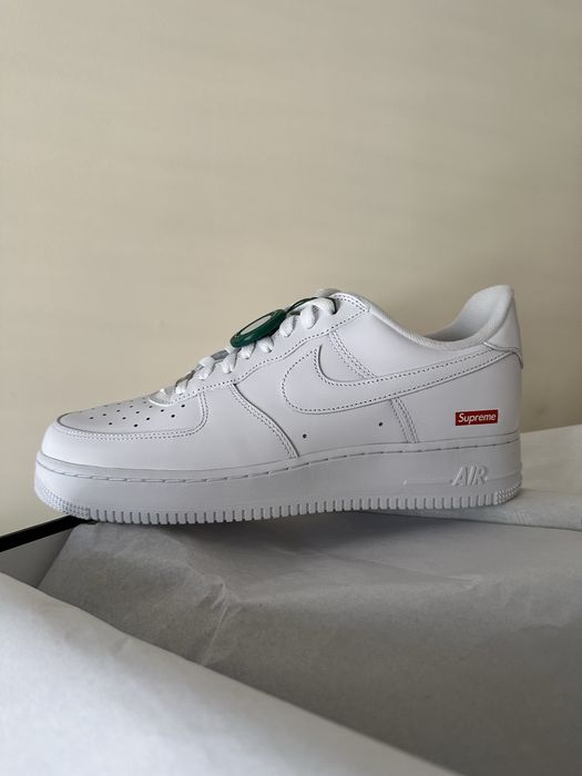 Nike Air Force 1 Low Supreme White