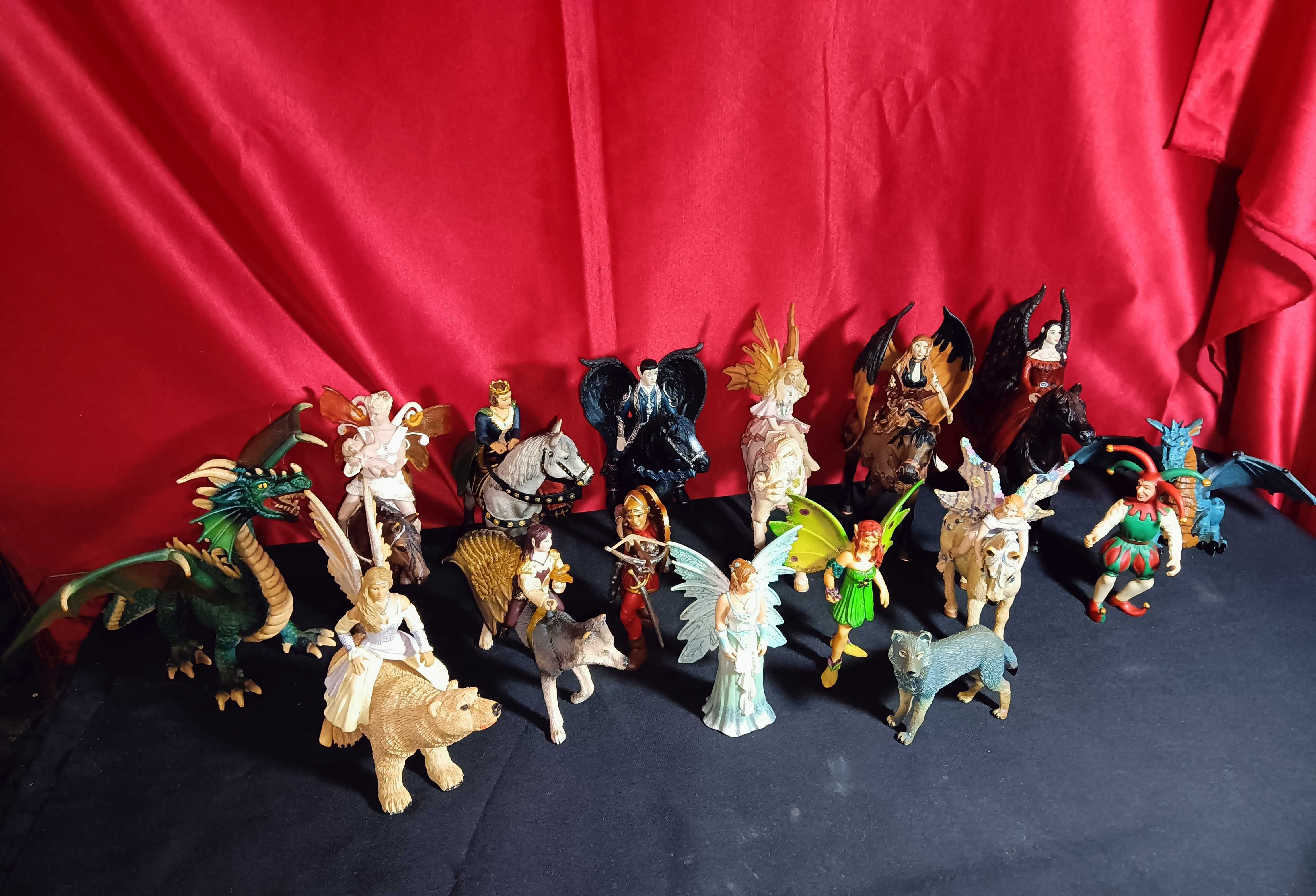 lote 24 bonecos Schleich