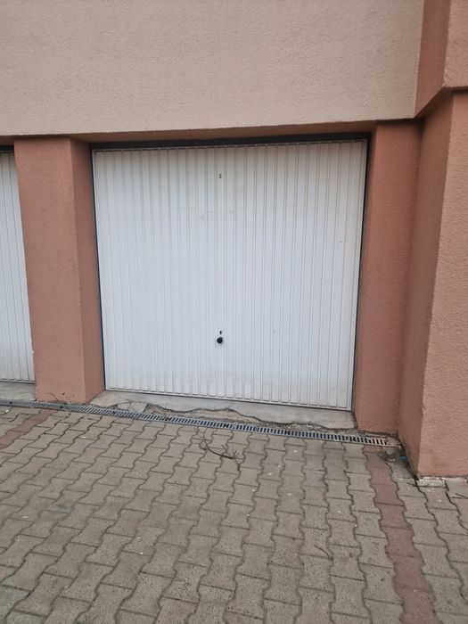 Garaż do wynajęcia , Dobrzec