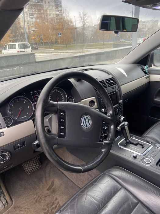 Фольцваген Туарег 2006 рік, 2,5 дізель автомат