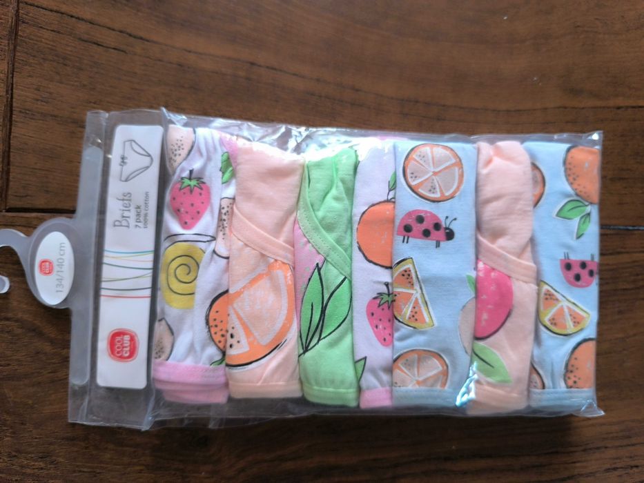 NOWY 7-pak majtek dla dziewczynki, Smyk (Cool Club), rozm. 134-140