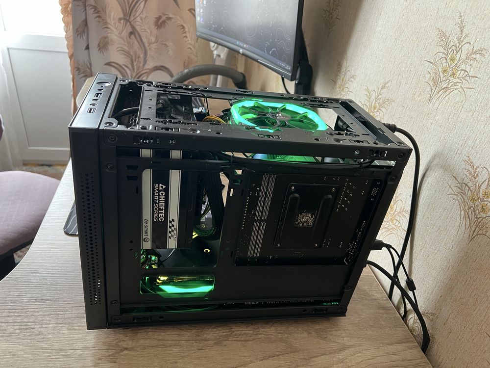 Комп + Монитор r5 2600/1080 8gb/ 16gb ddr4
