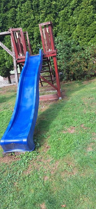 Zjeżdżalnia dla dzieci.