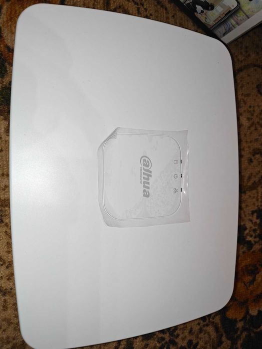 Відеореєстратор Dahua DHI-NVR2108-8P-I2