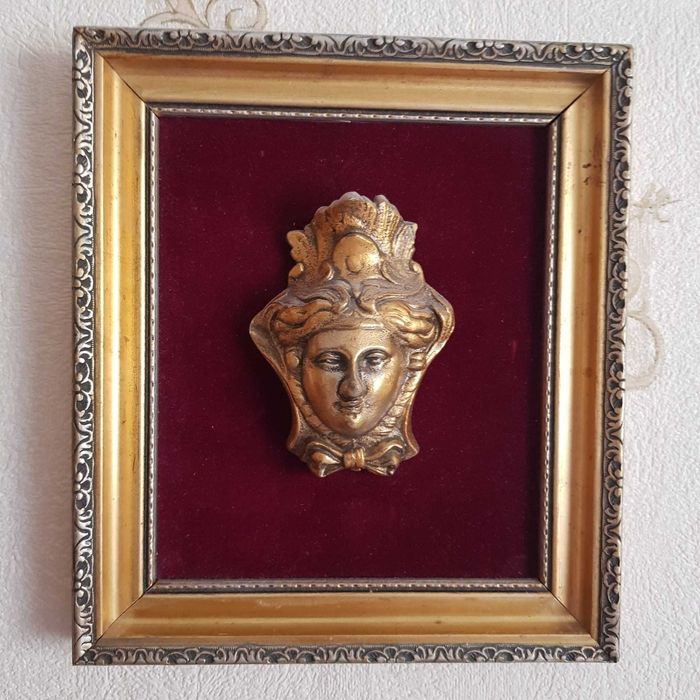 Obraz głowa Styl Versace w złoconej, drewnianej ramie 22x25 cm.